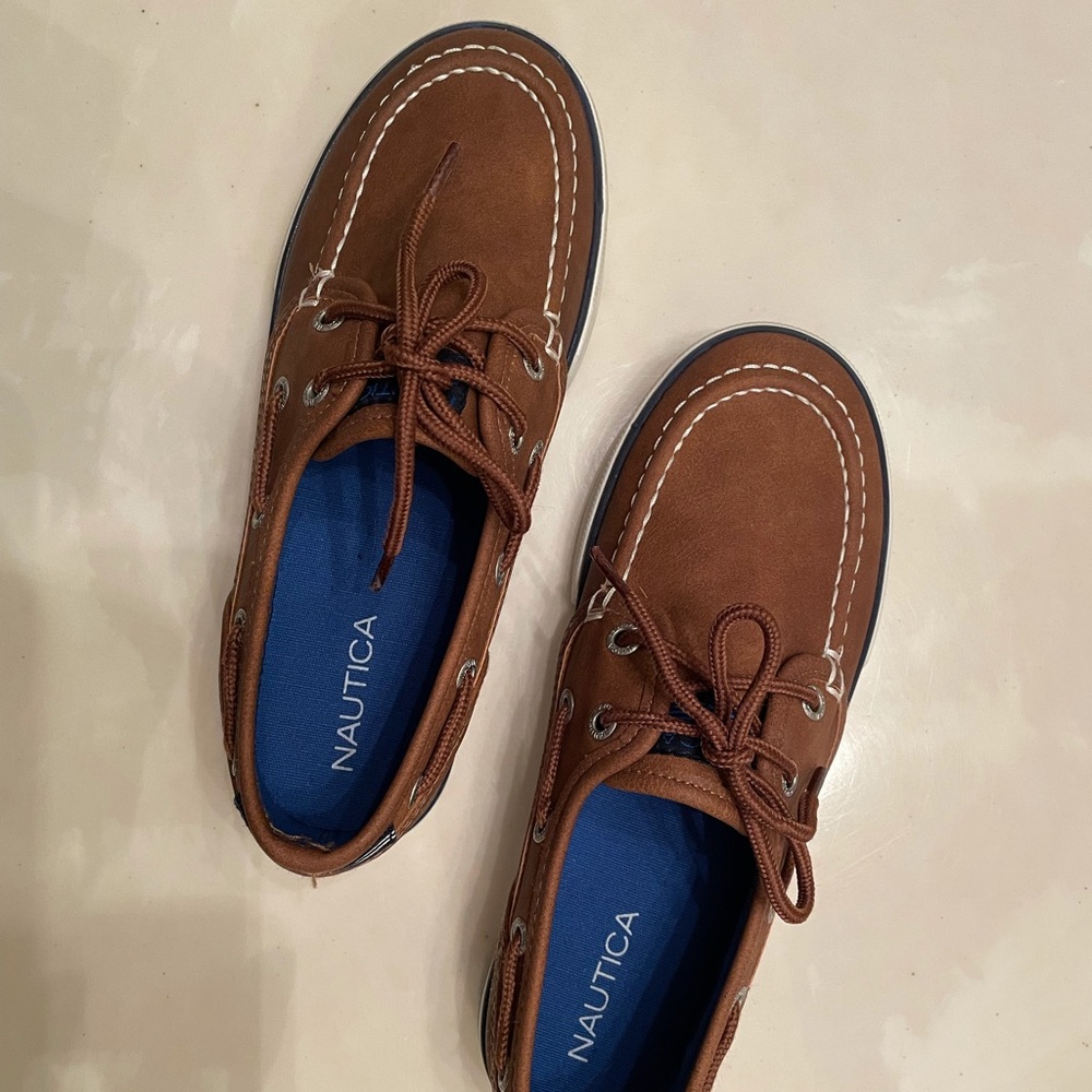Boys Nautica casual loafers